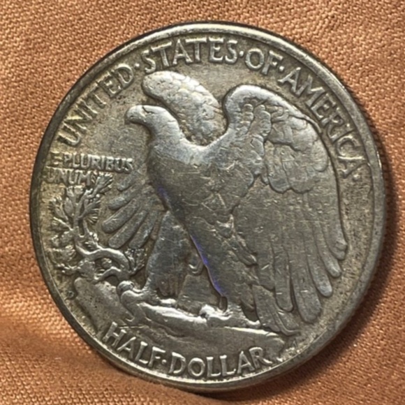 1946-D Sue Walking Liberty Half Dollar Nice Circulated Condition 205787617105 - Picture 2 of 6